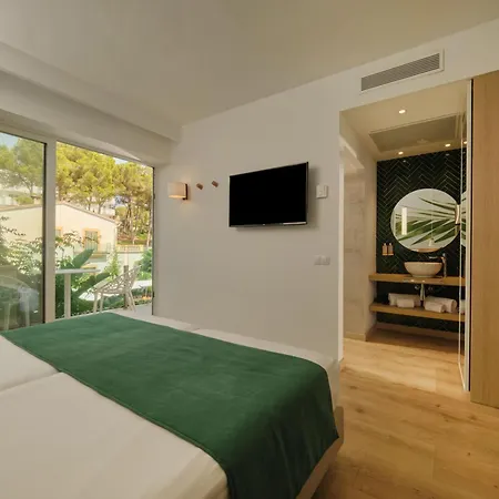 Bq Boutique - Adults Only Hotel 4*